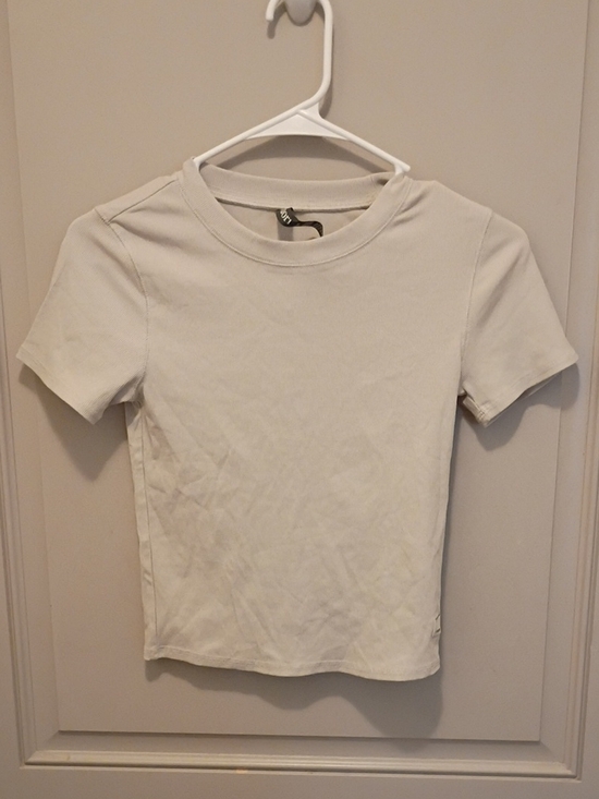 Vuori Tops - Vuori Women's  Pose Fitted Tee Size XS